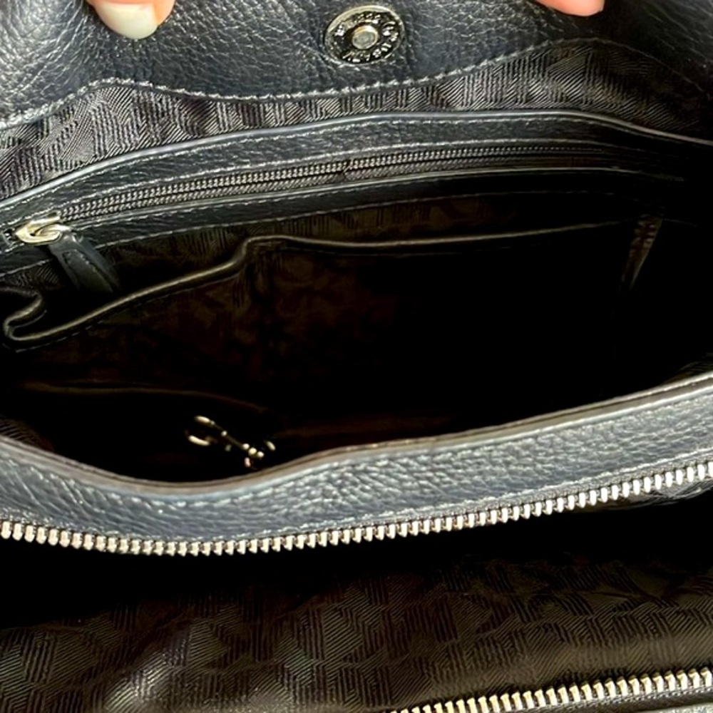 Black Michael Kors Shoulder Bag - Picture 10 of 13